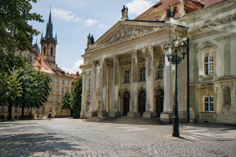 Old Town Plus Charles Bridge, English