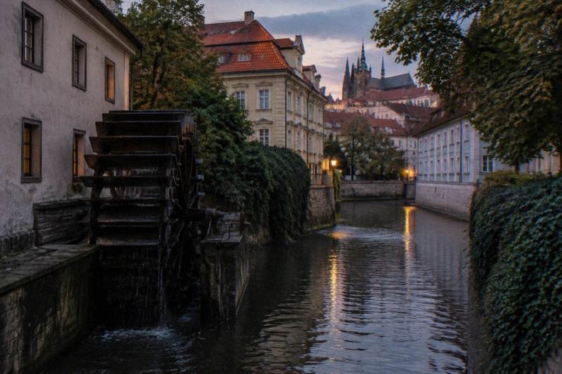 Mystical Prague: Castle + Lesser Town + Charles Bridge