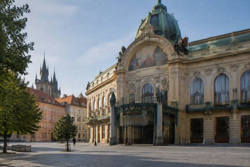 Prague with Martina, Old Town, Astronomical Clock, Charles Bridge & Jewish Quarter